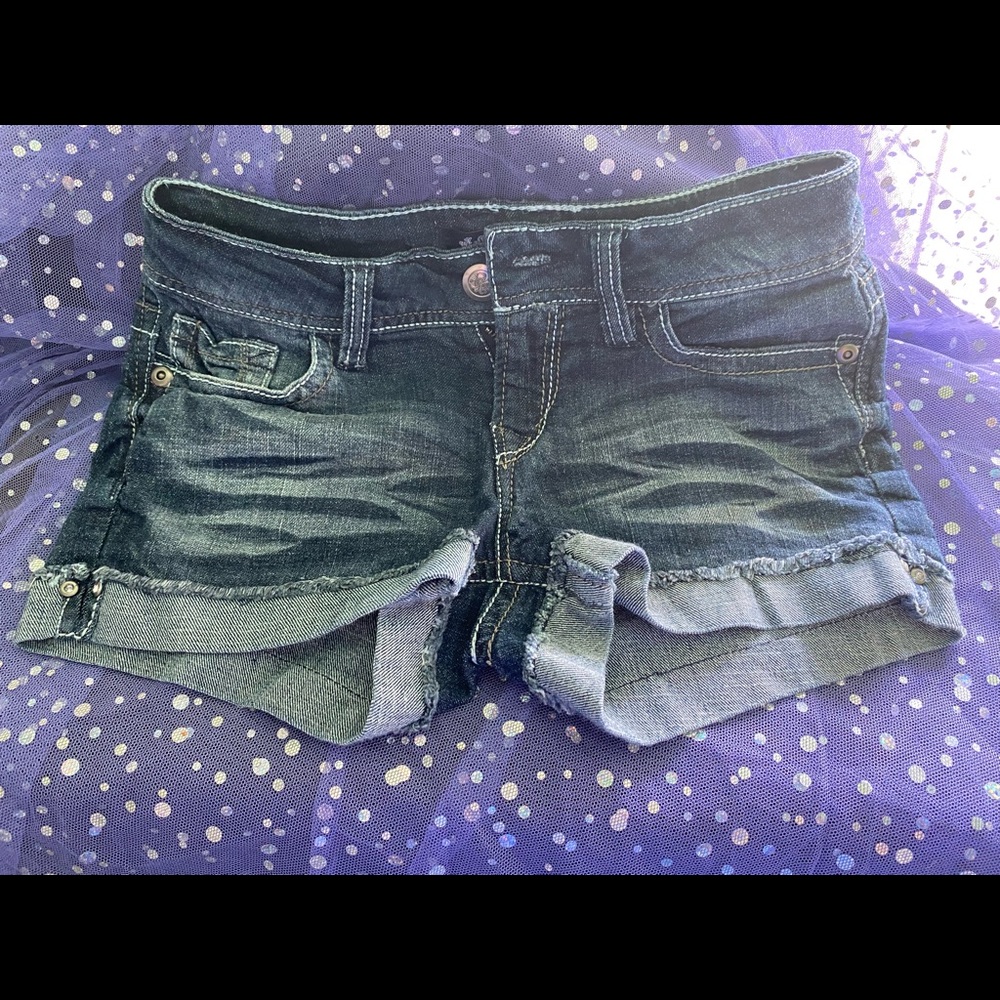 Wallflower denim shorts. Brand new. Size 5
